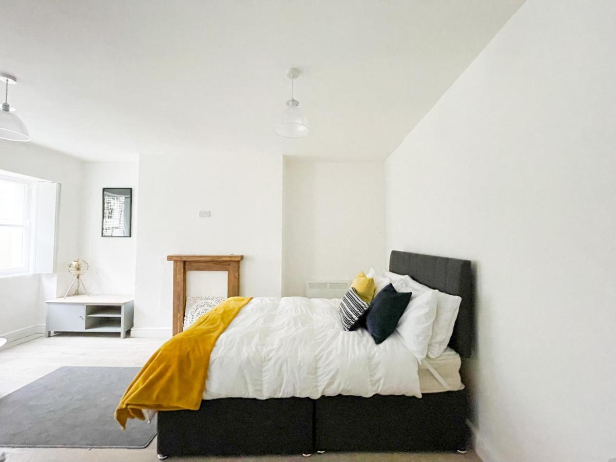 Pittville Studios - By Suitely Cheltenham Esterno foto