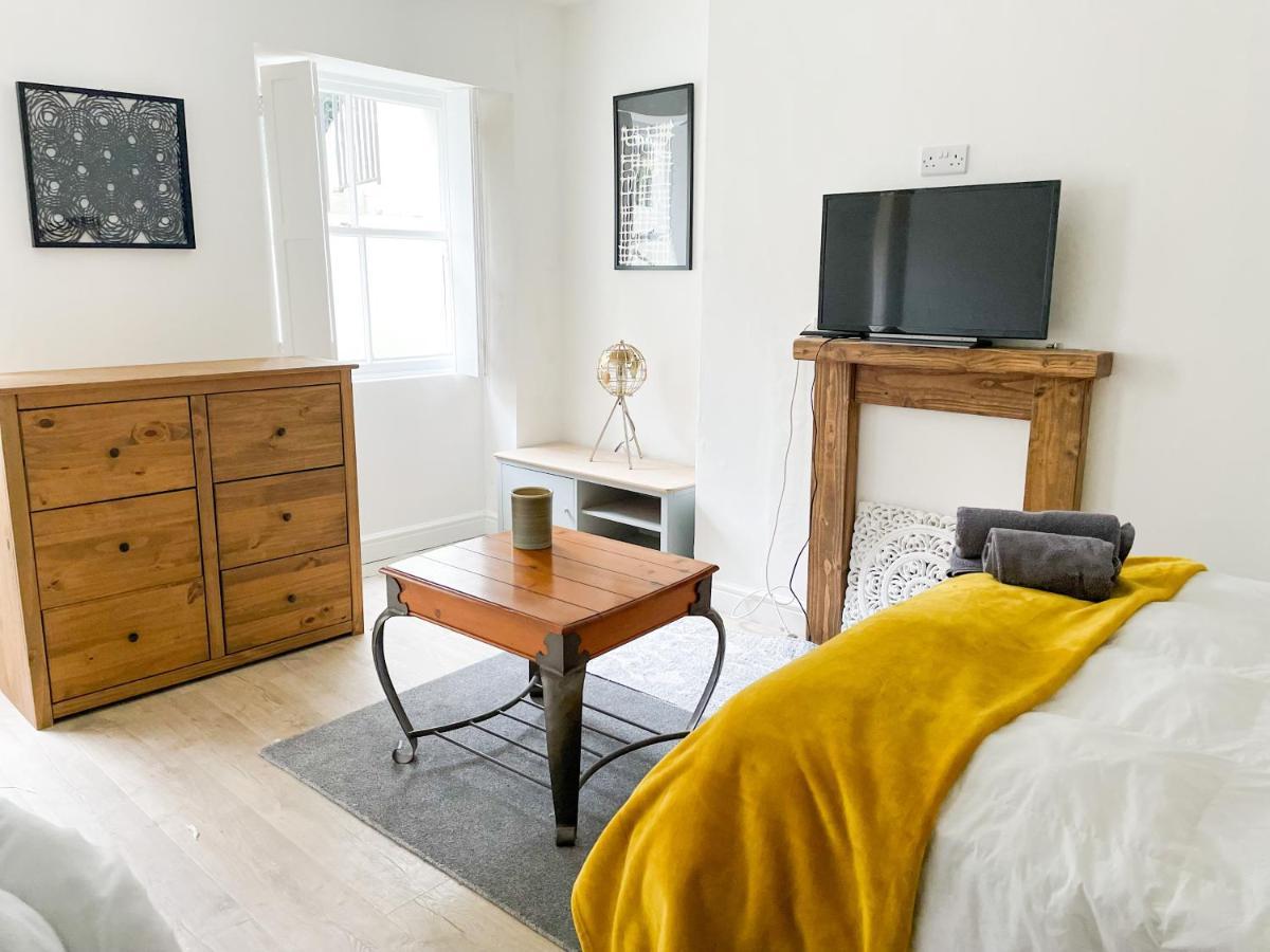 Pittville Studios - By Suitely Cheltenham Esterno foto
