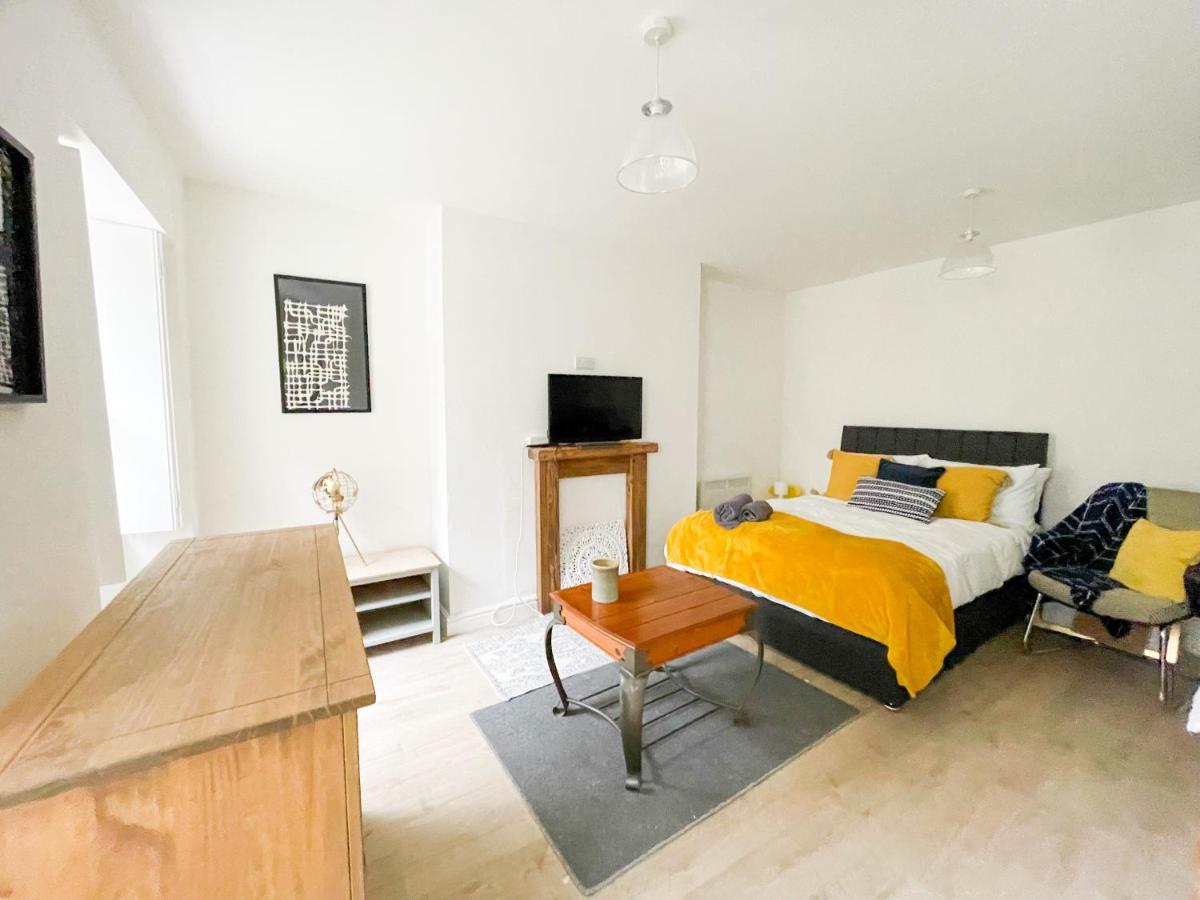 Pittville Studios - By Suitely Cheltenham Esterno foto
